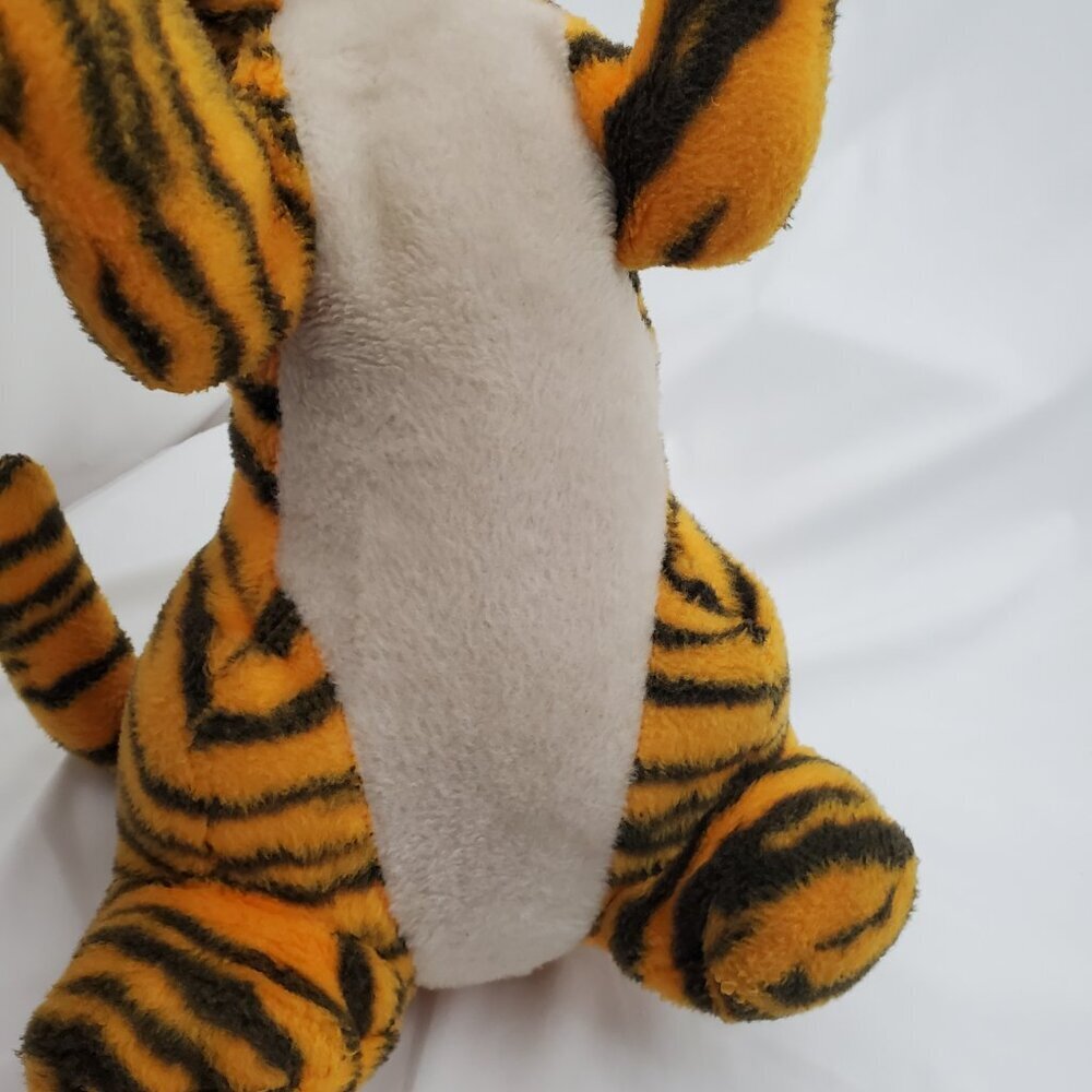 RARE 1970s Original Tigger Jumbo 21" Plush |California Stuffed Toys Disney Vtg - Picture 12 of 12